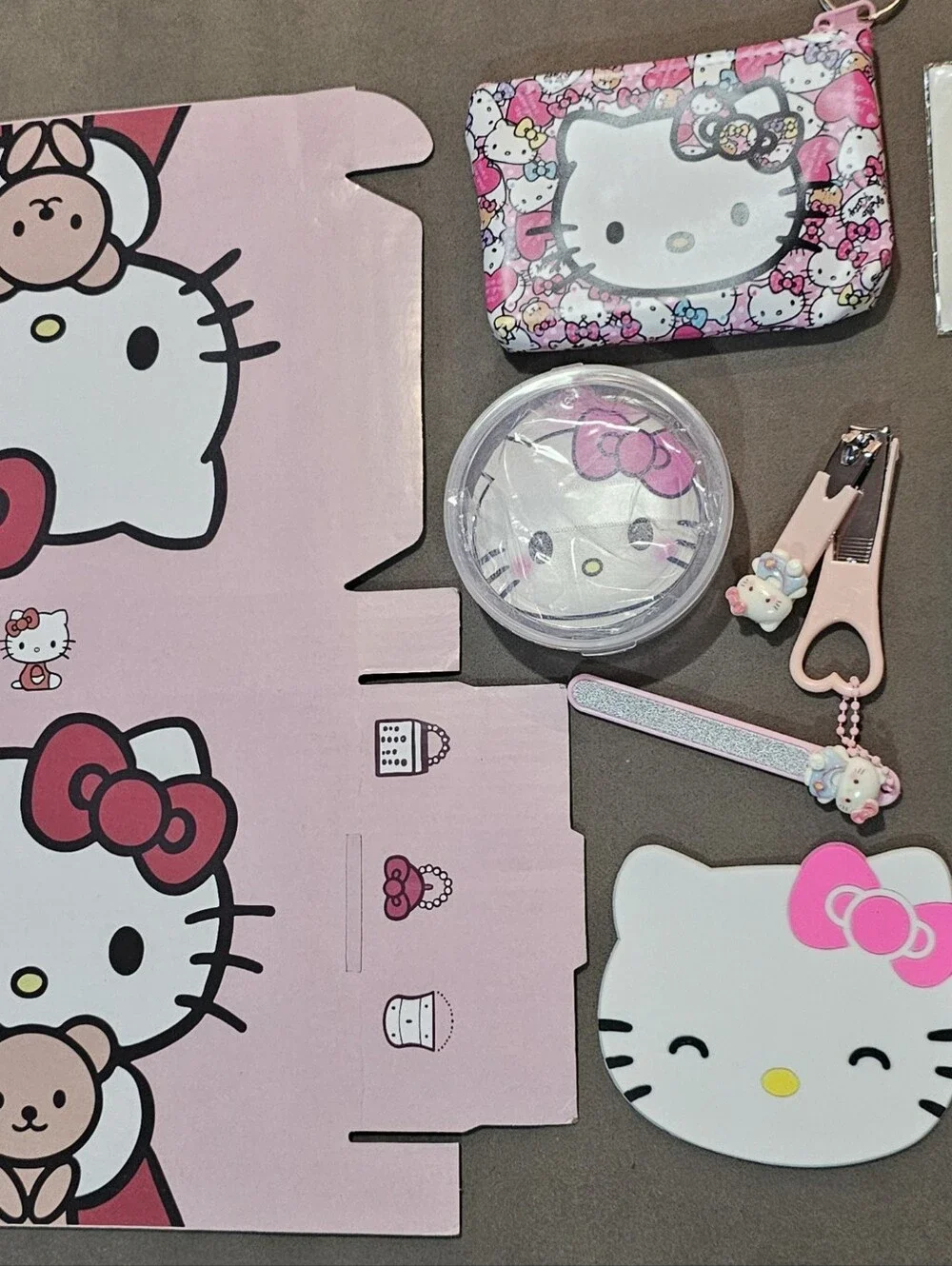 Ideal For Gift Teens - 8 Diff Cute Pink & White Vanity Accessory Set
